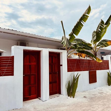 The Wave Dhigurah Hotel ดิห์กูราห์ ภายนอก รูปภาพ