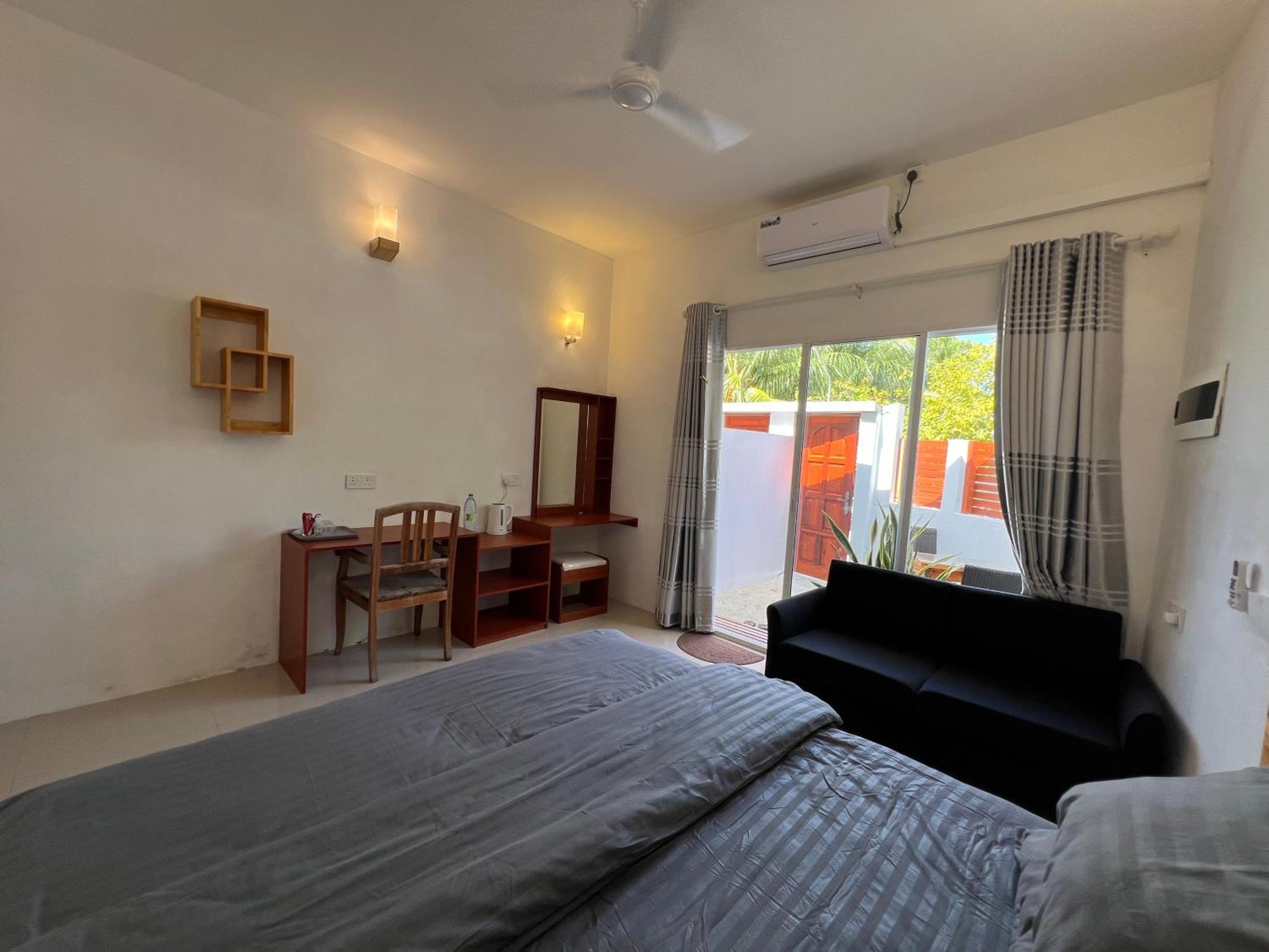 The Wave Dhigurah Hotel ดิห์กูราห์ ภายนอก รูปภาพ